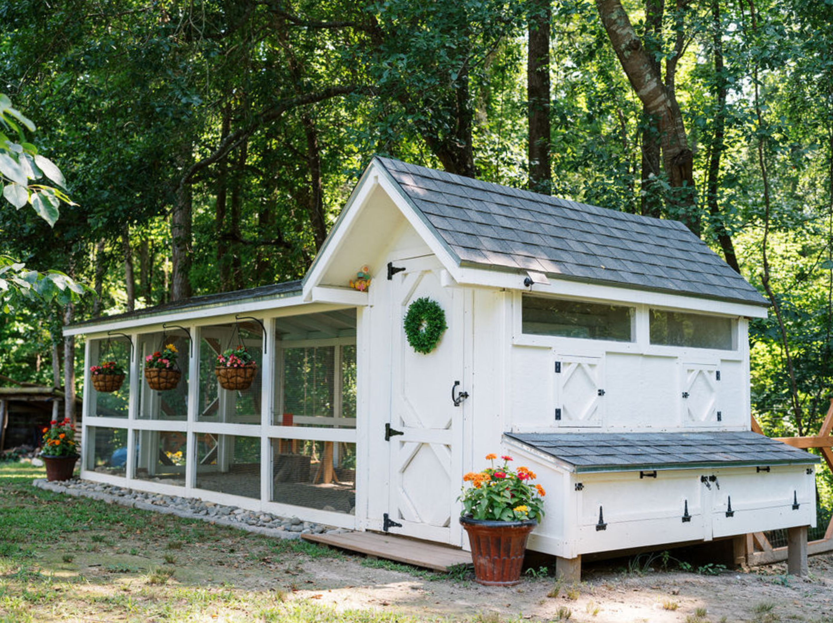 Bee Jeweled Coop (Run Left) | Chicken Coop Building Plans | 6-12 Chickens