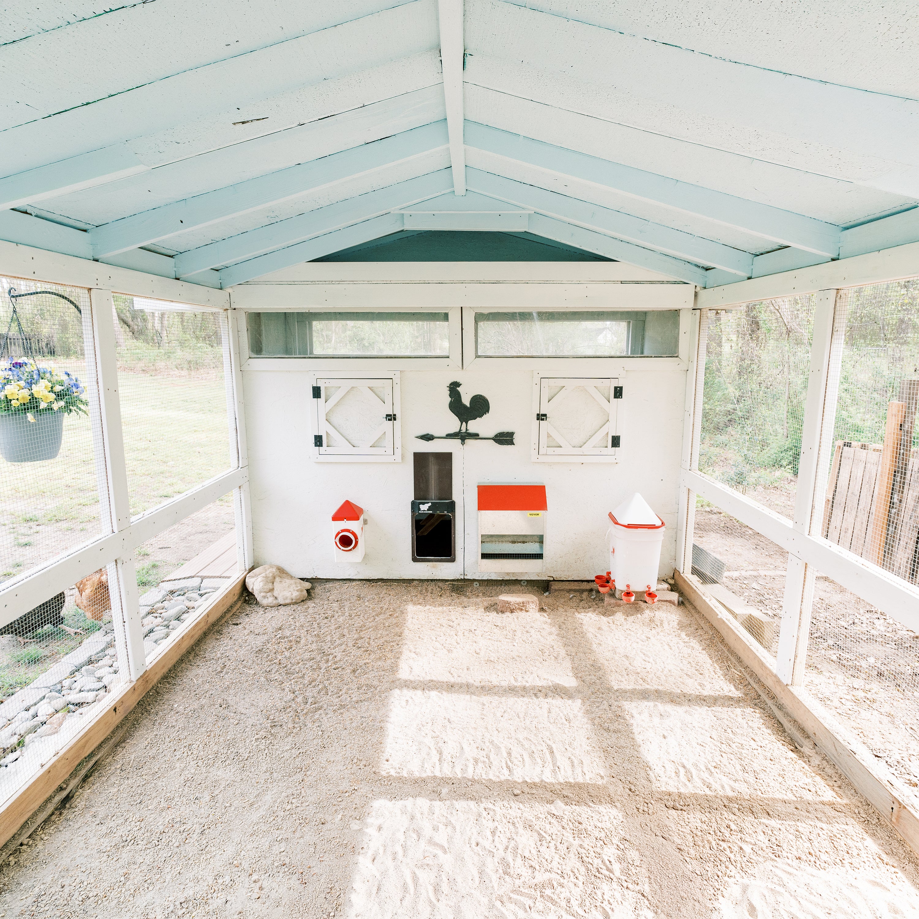 Bee Jeweled Coop (Run Right) | Chicken Coop Building Plans | 6-12 Chickens