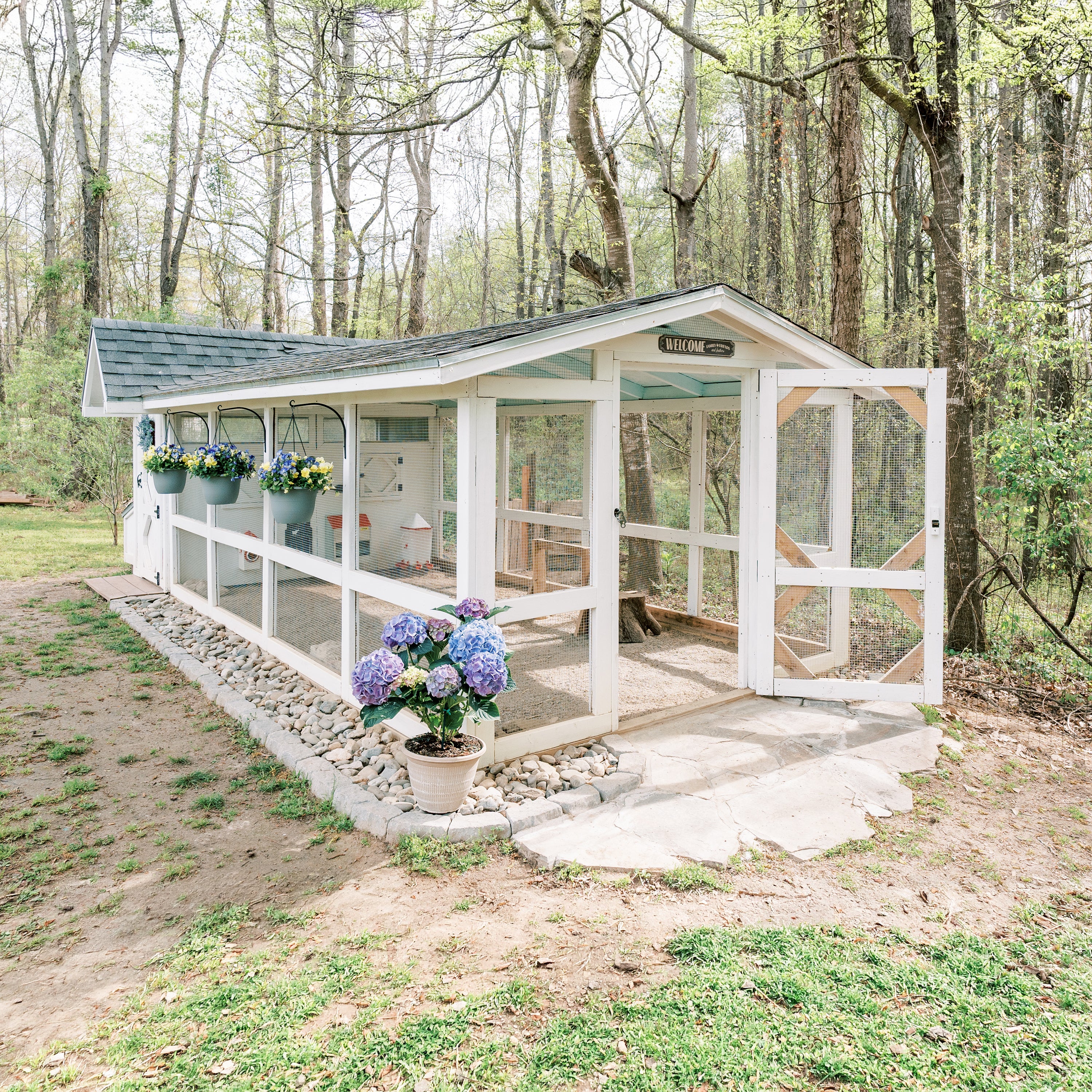 Bee Jeweled Coop (Run Right) | Chicken Coop Building Plans | 6-12 Chickens